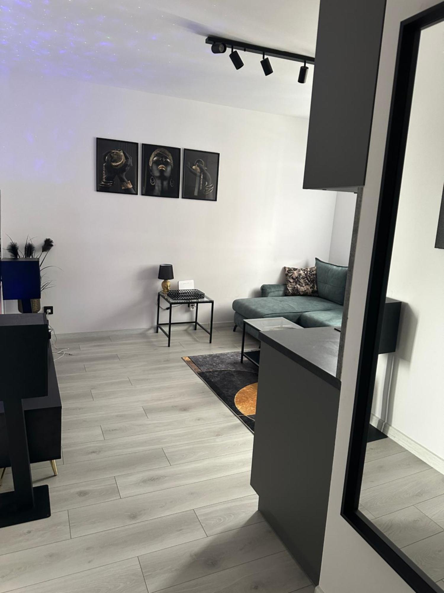 Julius Apartment